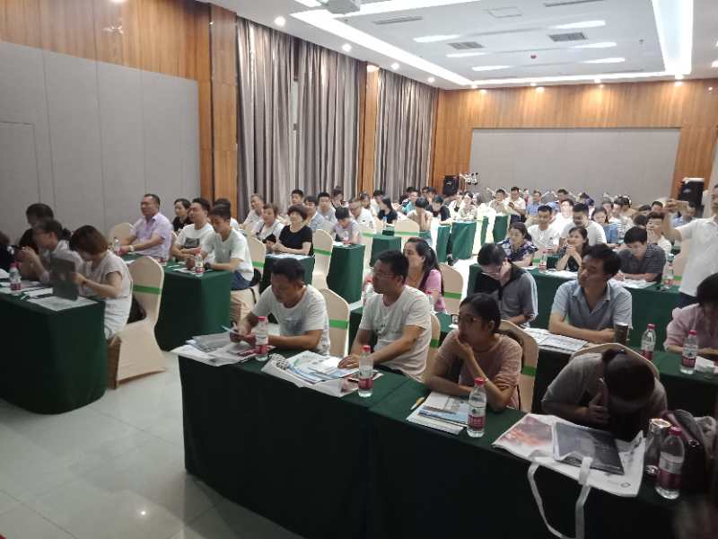 鋒度顯微根管課程連續(xù)開課！